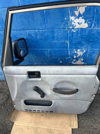 1997-2006 Jeep Wrangler TJ Factory Passenger Side Door (Khaki)