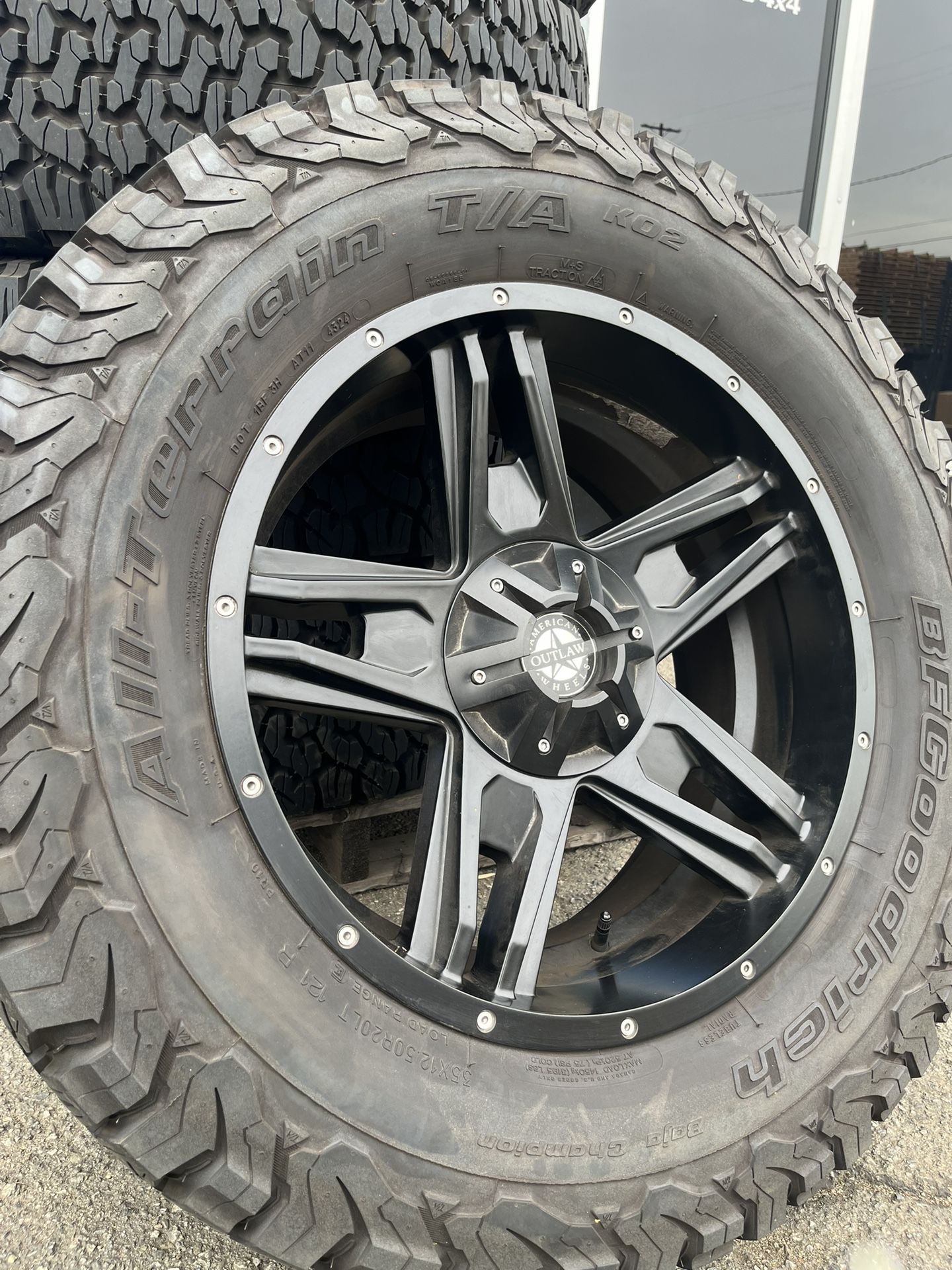 BFG KO2 35-12.50-20 w. American Outlaw Wheels USED (5)