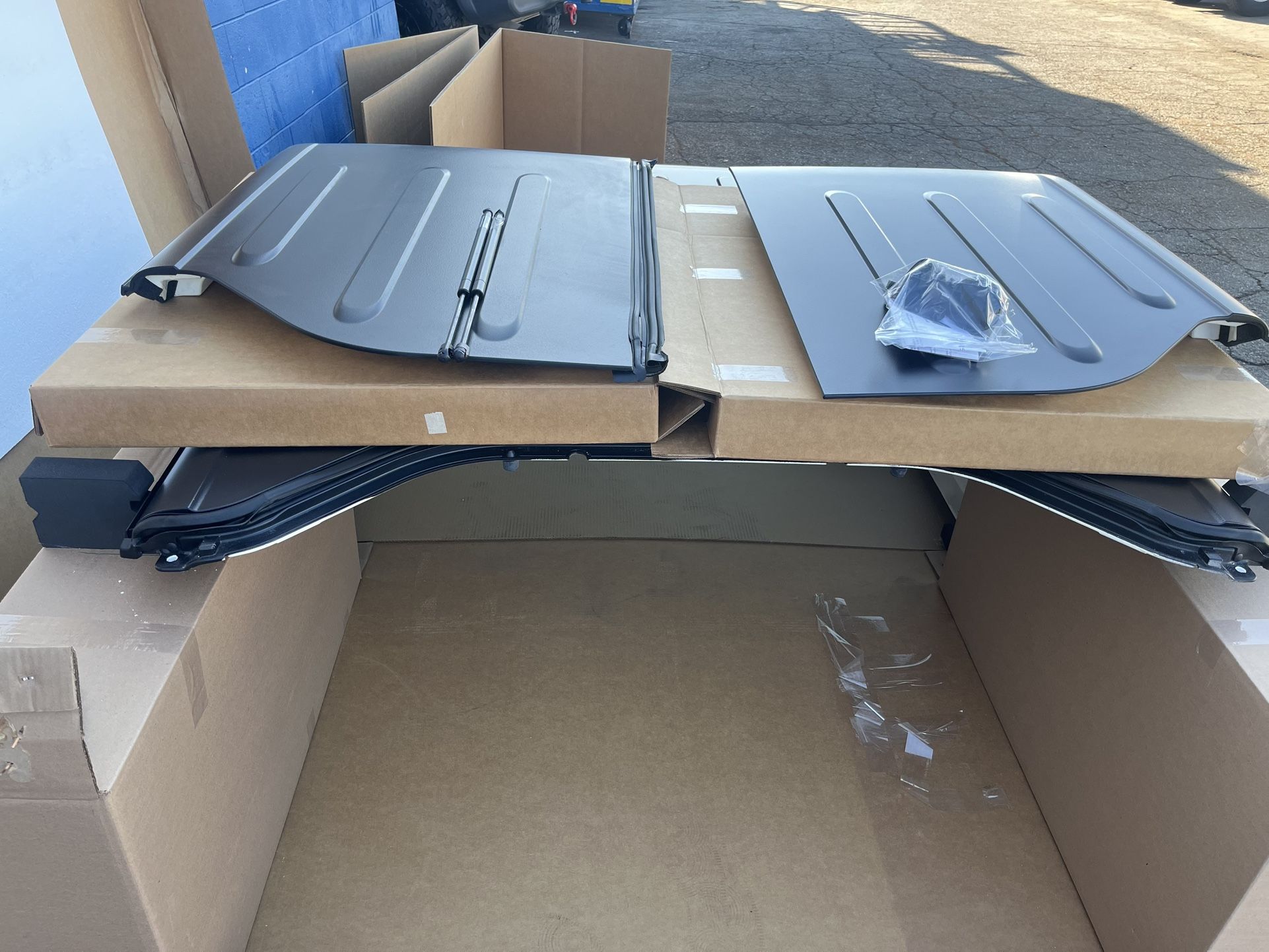 2007-2018 Jeep Wrangler JKU Factory OEM Hardtop (NEW)