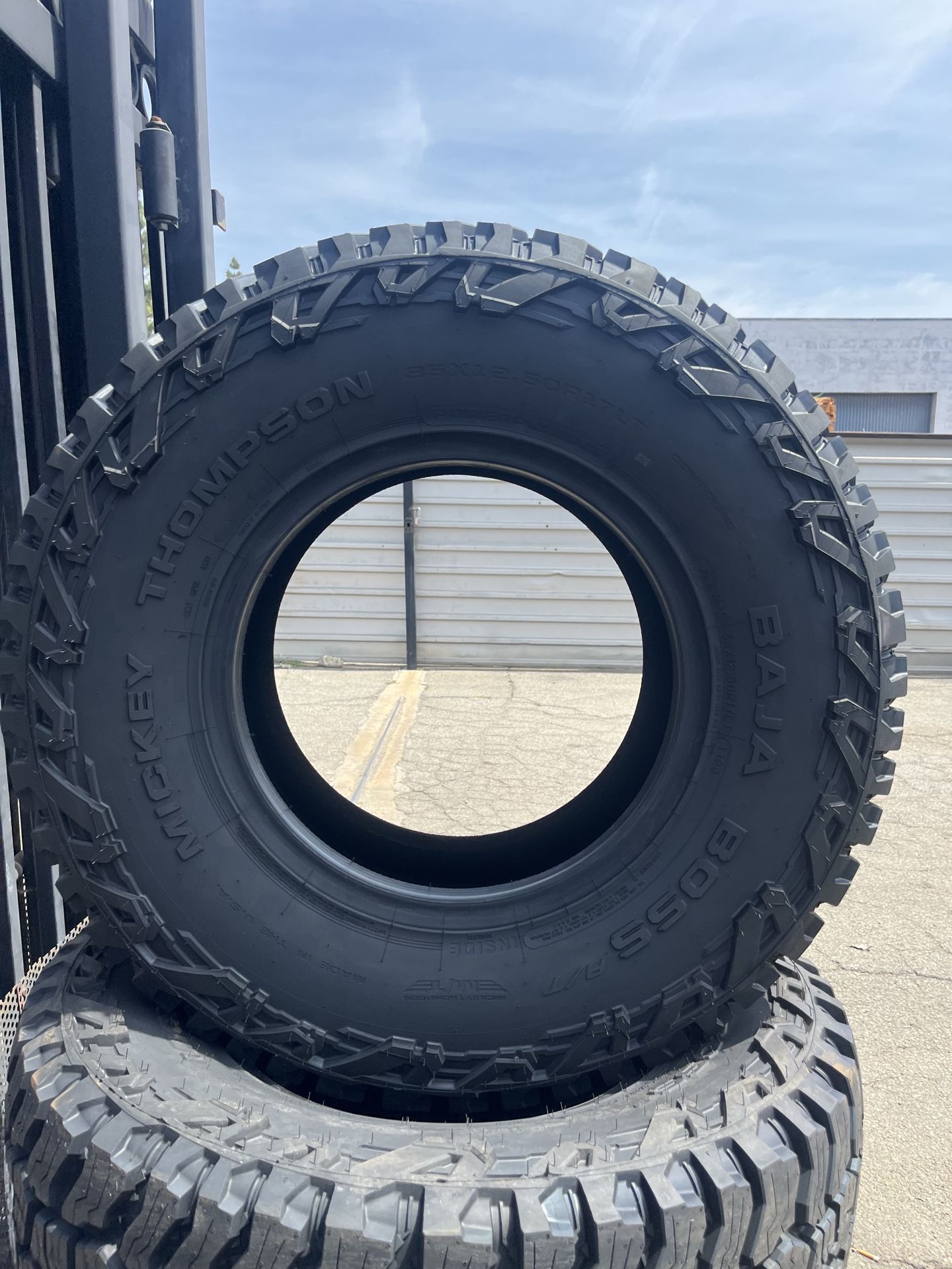 Mickey Thompson Baja Boss AT 35-12.50-17 Set of 4