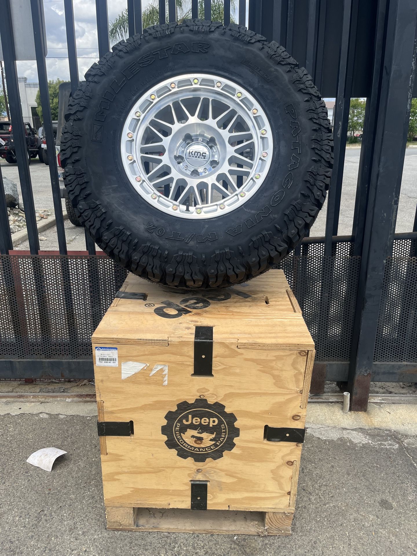 Mopar 2" Lift Kit w. Fox Shocks, 5 315-70-17 Milestar MT, 5 KMC Attack Wheels NEW