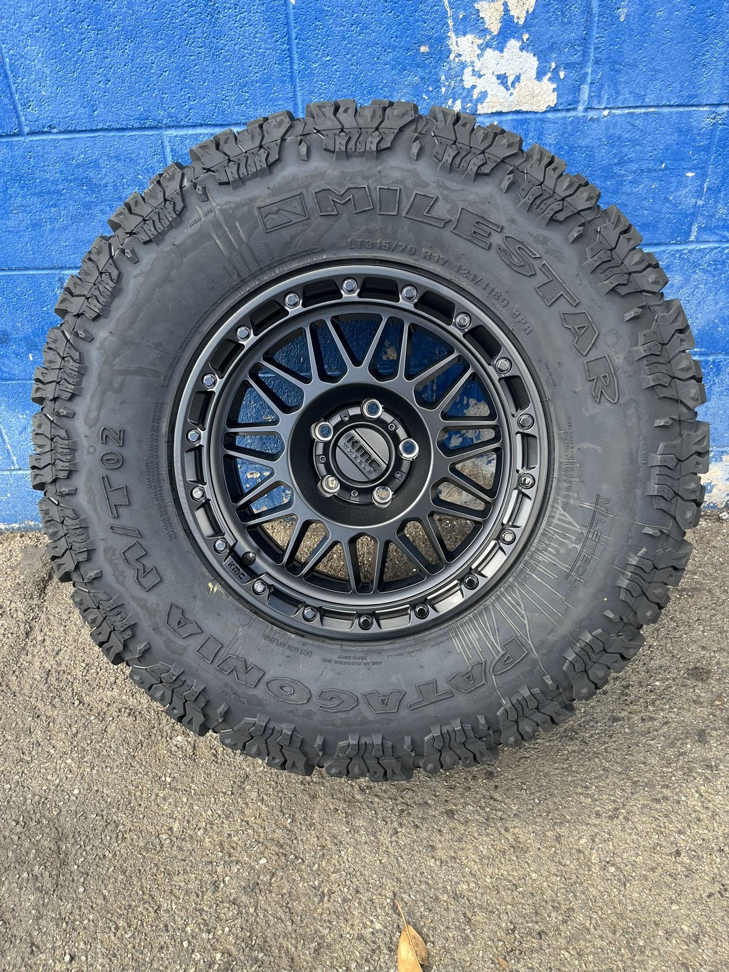 KMC KM555 Attack Wheels 17”5x5/Milestar Patagonia M/TO2 315-70-17 Matte Black