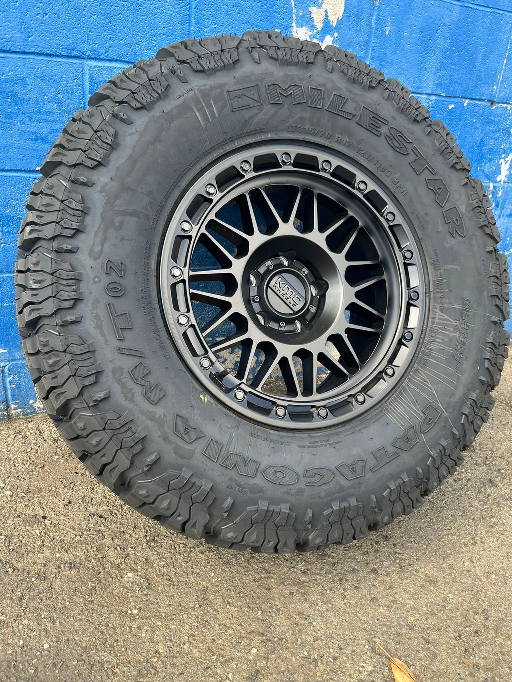 KMC KM555 Attack Wheels 17”5x5/Milestar Patagonia M/TO2 315-70-17 Matte Black