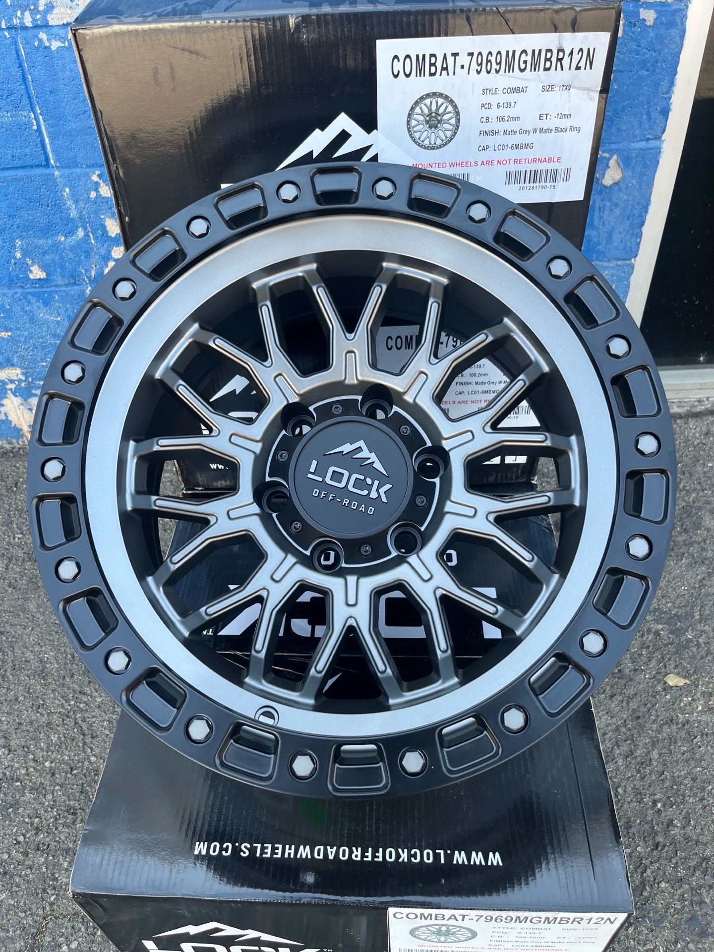Lock Off-Road Combat Wheel 17x9 6x139.7 -12mm M. Grey w/ M. Black Ring