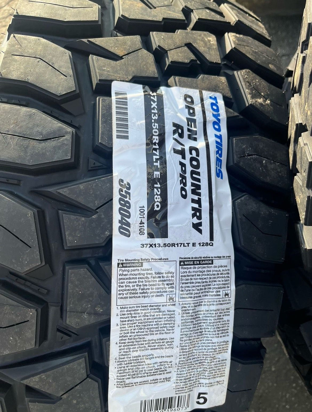 Toyo Open Country R/T Pro 37/13.50/17LT “NEW”
