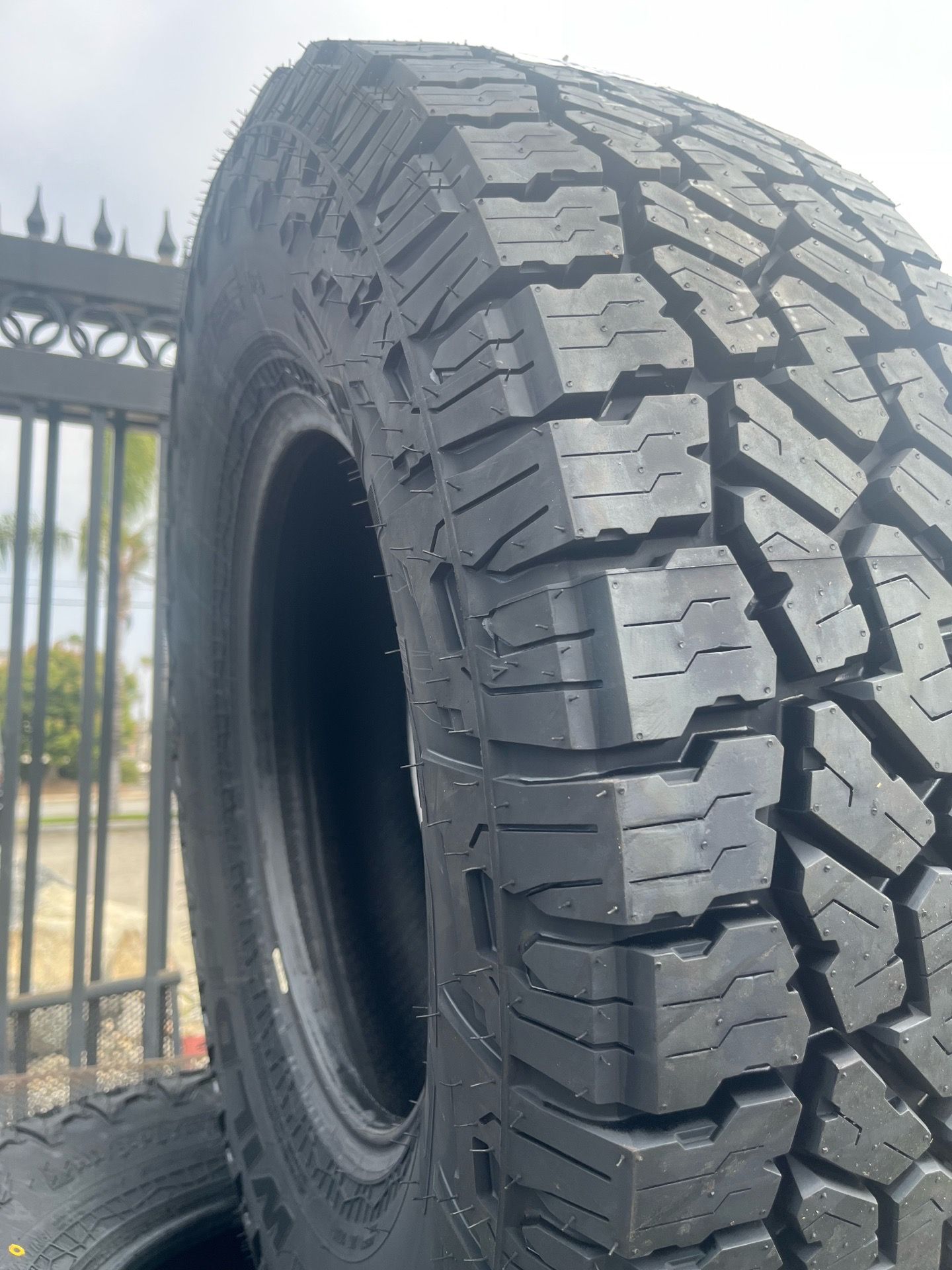 Falken Wildpeak AT4 285-75-18 10ply Set of 4 New
