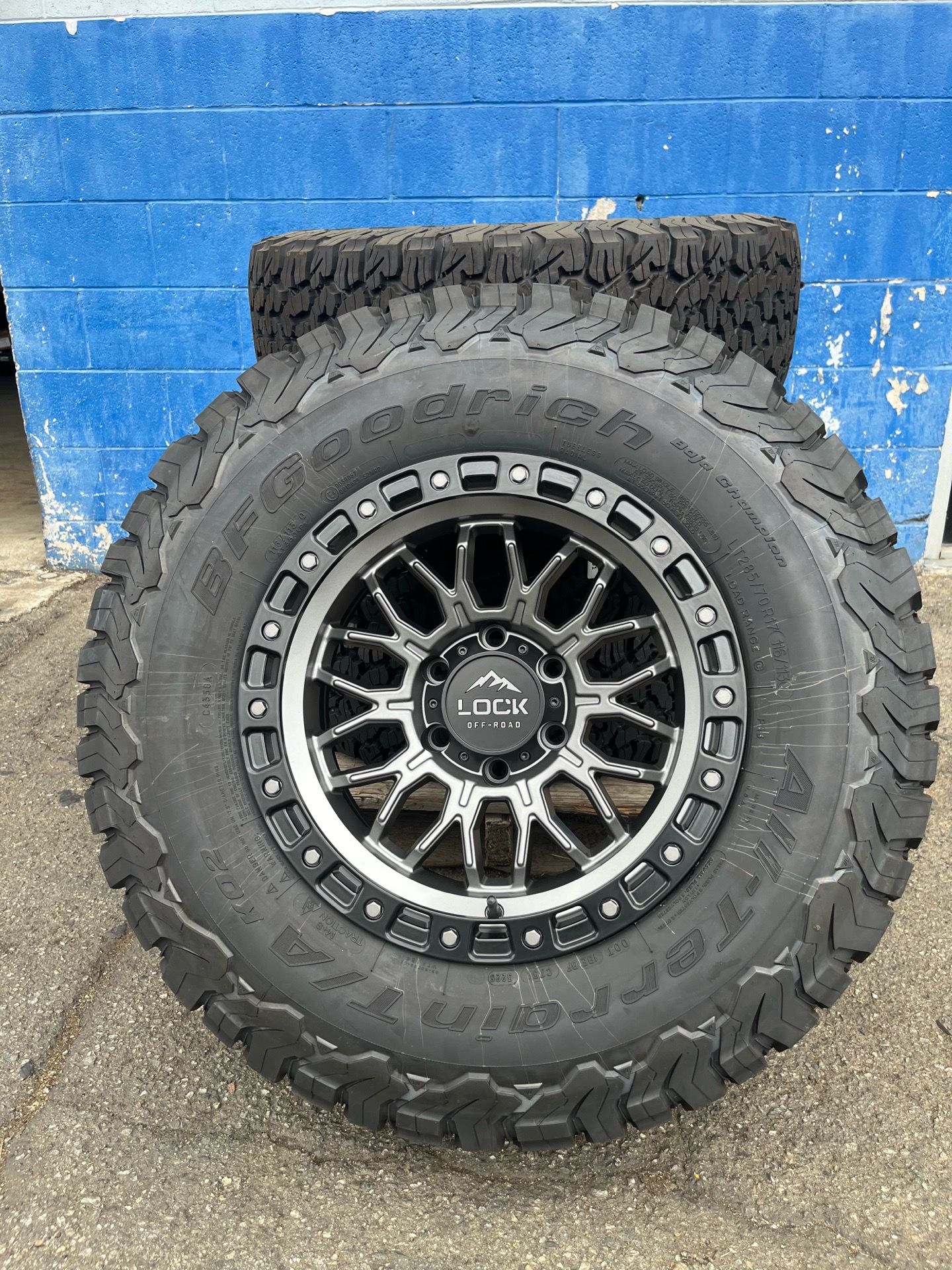 Lock Off-Road Combat 17x9 Wheels + BFGoodrich KO2 285/70R17 Package